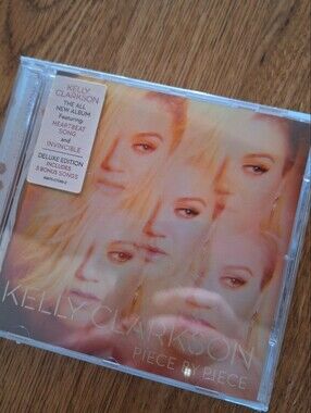 Kelly Clarkson Deluxe Edition Piece By Piece CD